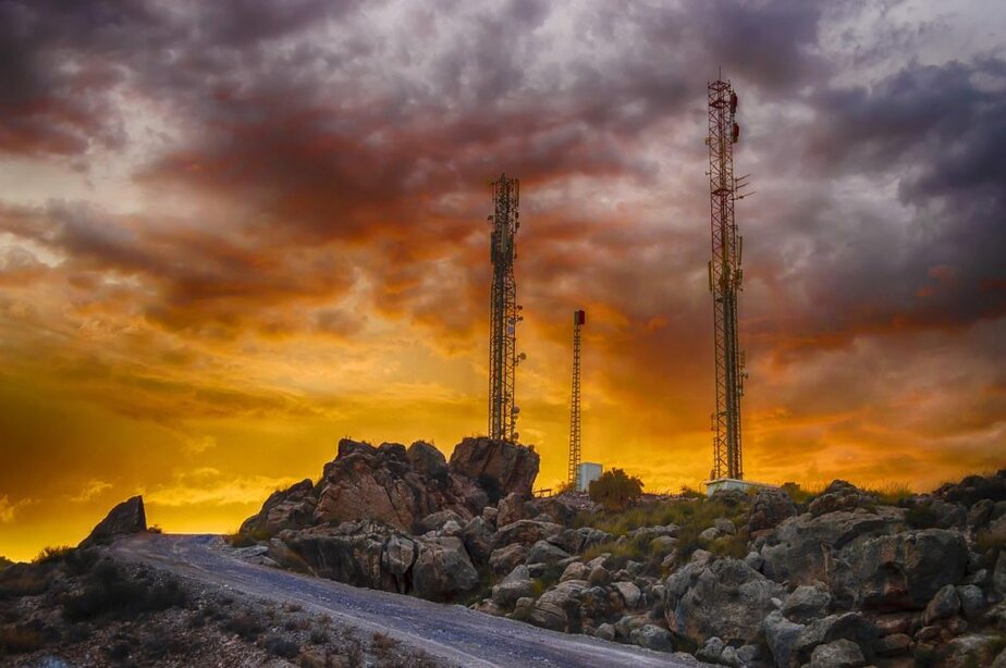 Telecommunications Outages – FireRescue featured image from Pixabay